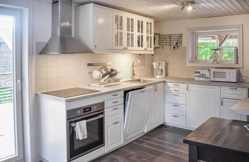 Tofta House | Awesome home in Läckeby with kitchen