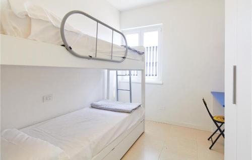 Magliolo House | Awesome Home In Magliolo With Kitchen