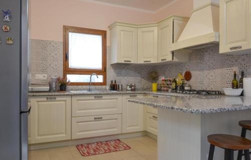 Budoni House | Awesome Home In Malamuri With Wifi