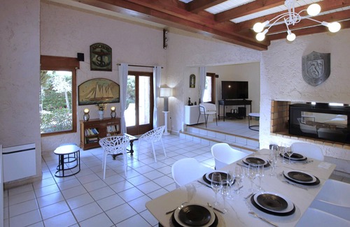 Meyzieu Nord Ouest House | Awesome home in Meyzieu