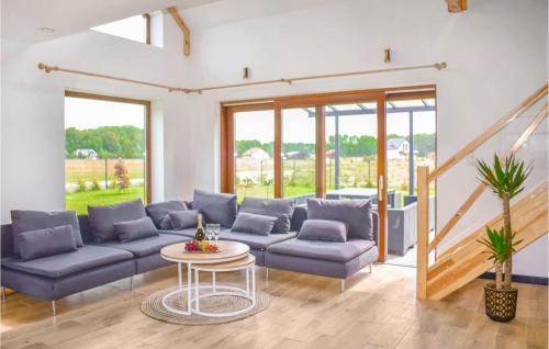 Miroszewo House | Awesome Home In Nowe Warpno With Wifi