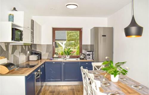 Miroszewo House | Awesome Home In Nowe Warpno With Wifi