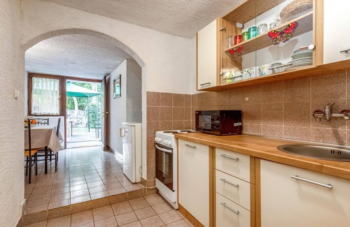 Polje House | Awesome home in Polje with WiFi