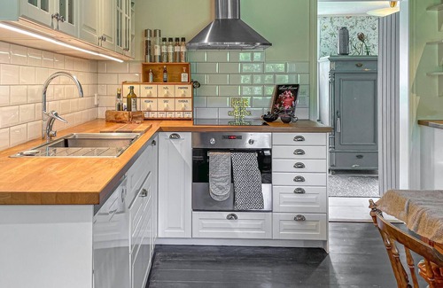 Seglora House | Awesome home in Seglora with WiFi