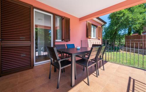 Viskovici House | Awesome Home In Sveti Lovrec Labinski