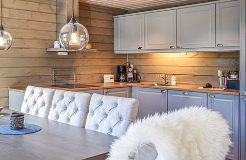 Maurset House | Awesome home in Vøringsfoss with WiFi