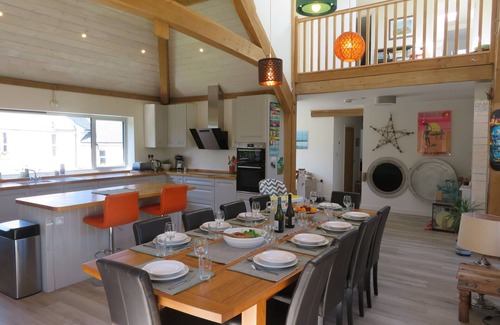 Mortehoe House | Awesome slidehouse close to coastpath,pubs,beaches sleeps 12-14