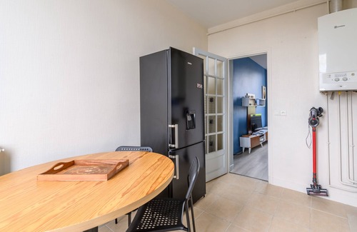 Stains Apartment | Azurine - Appt pour 4 proche de Paris