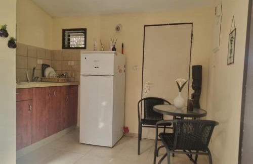 Petah Tikva Apartment | B&B Amit 18 minutes from the airport - אירוח כפרי עמית 18 דקות משדה תעופה