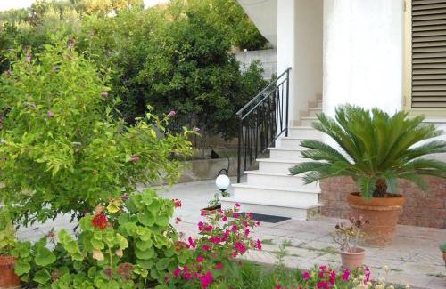 Roseto Capo Spulico Bed & Breakfast | B&B APOLLONIA