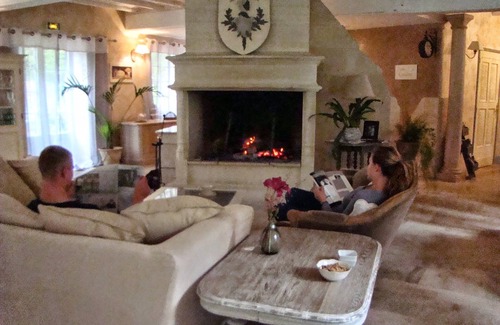 Saint-Jean-aux-Bois House | B & B Garden of Saint John