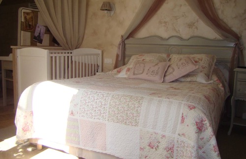 Saint-Jean-aux-Bois House | B & B Garden of Saint John