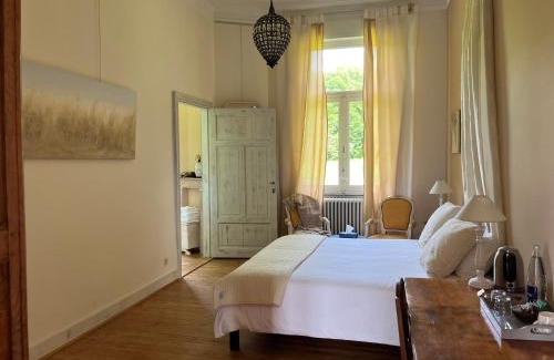 Loker Bed & Breakfast | B&B Le Manoir de la Douve