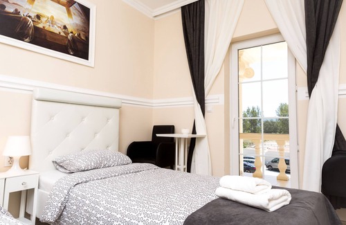 Novi Sad Bed & Breakfast | B&B Villa Palace