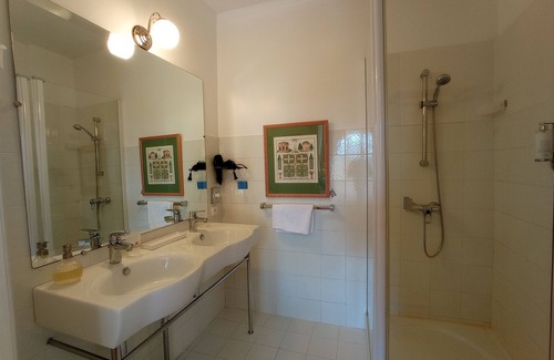 Saint-Affrique-les-Montagnes Bed & Breakfast | B&B Domaine de Rasigous