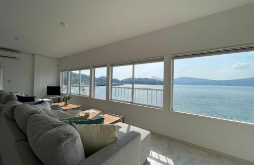 Suooshima House | b local KAI House - with Ocean view good for 8 PPL Free WiFi