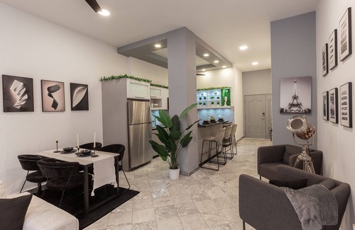 Old San Juan Apartment | B&W | 2BR, Near Beach, WIFI, A/C in Old San Juan