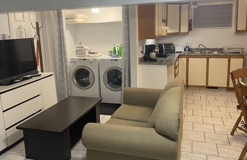 Masson-Angers Apartment | bachelor pad