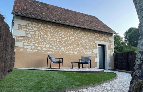 Yvre-le-Polin Bed & Breakfast | Back to basics