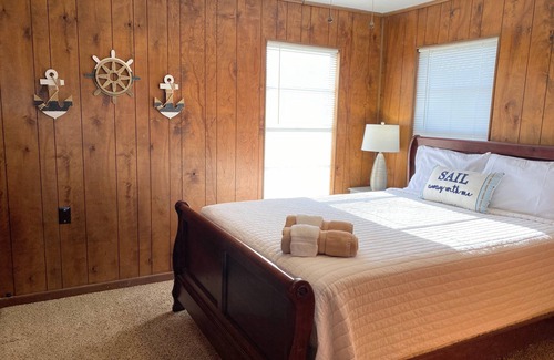 Kleberg County House | Baffin Bay "Catch N Relax" - Spectacular Sunrises