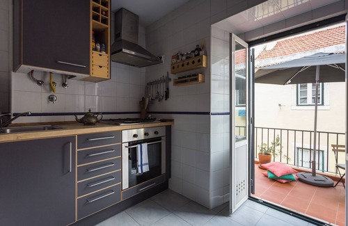 Encarnacao Apartment | BAIRRO ALTO APARTMENT