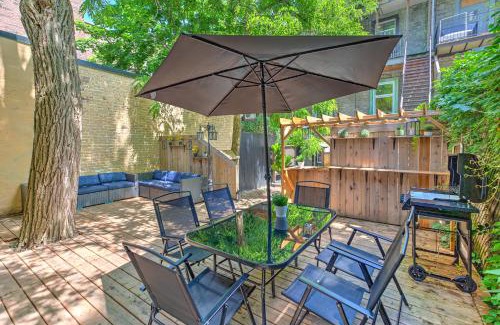 Latin Quarter Apartment | Bakan - Quartier des Spectacles