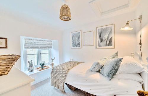 Shaftesbury House | Bakers Cottage