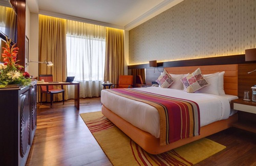 Solapur Hotel | Balaji Sarovar Premiere Solapur