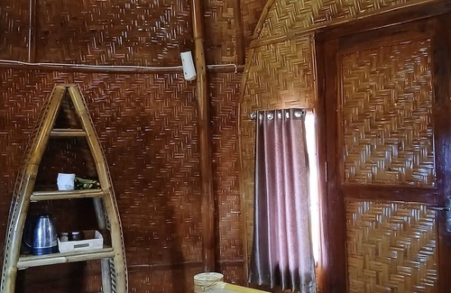 Bayan Bed & Breakfast | Bale Gantar