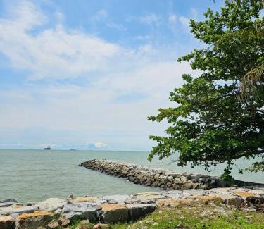 Kuala Sungai Baru Cabin | Balek Kualé