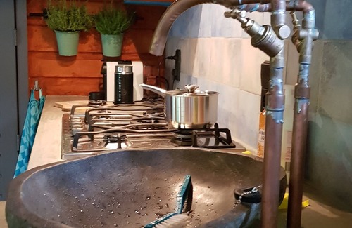 Vijfhuizen House | Bali Guesthouse near Amsterdam, Haarlem and Schiphol with Jacuzzi