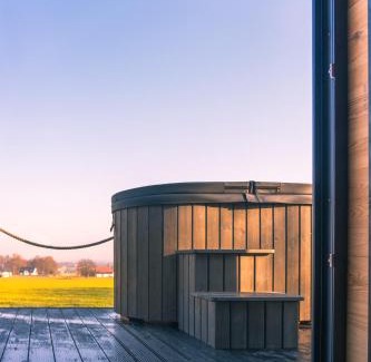 Stara Łomnica Other | Balia pod lasem