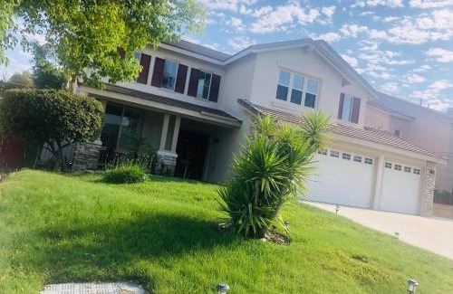 Temecula House | Balloons and Wine