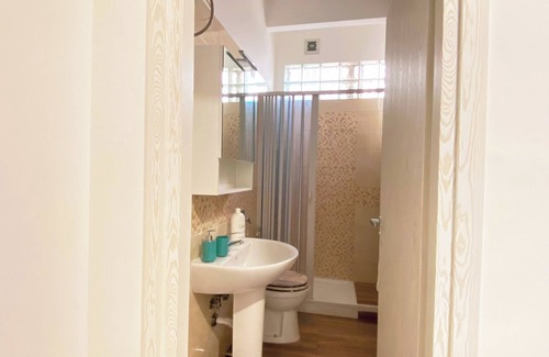 Taranto House | Bamboo 2 - One Bedroom House, Sleeps 2