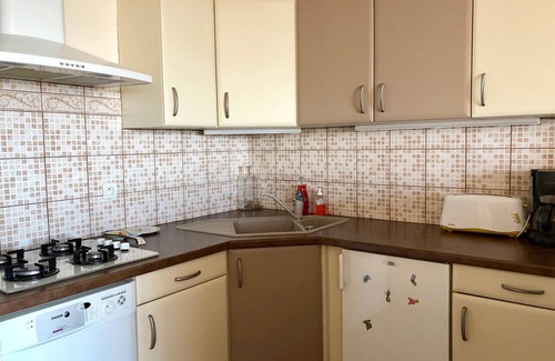 Saint-Hippolyte Apartment | BARCARESA-RAVISSANT APARTMENT SWIMMING POOL SEA VIEW WIFI FREE PARKING