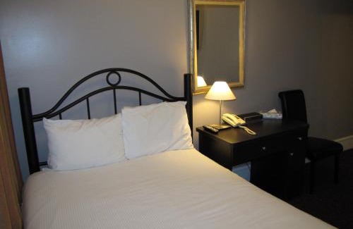 West End Hotel | Barclay Hotel