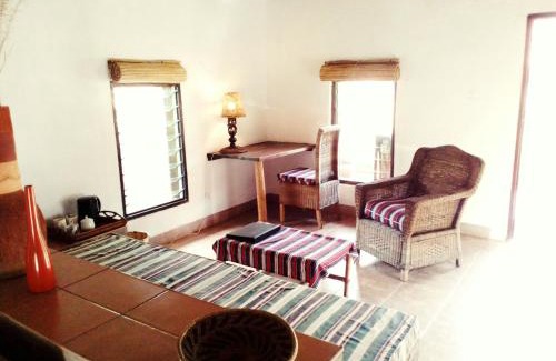 Chitedze Cabin | Barefoot Lodge and Safaris - Malawi