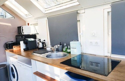 Le Port-Marly Boat Rental | Barge 120 m2 on the banks of the Seine, quiet and green