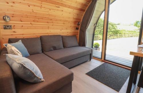 Fence House | Barley