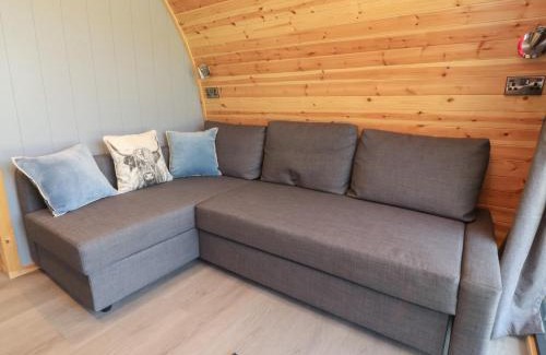 Fence House | Barley