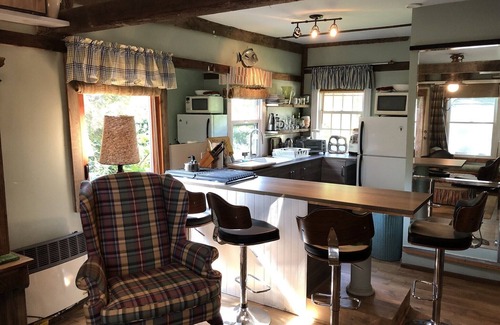 Cutchogue House | Barn Luxury Living in Town Center Near Public Golf Course