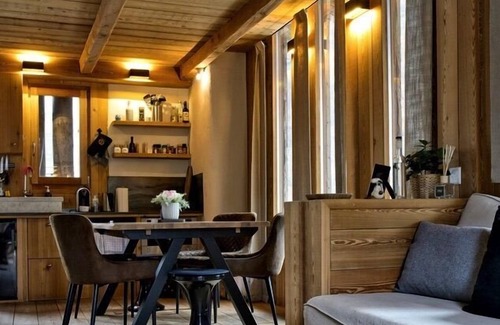 Bregaglia House | Barn1686 is located in the quiet village of Borgonovo, surrounded by nature and