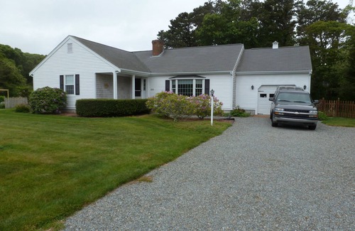 Barnstable House | Barnstable Village Private Pool