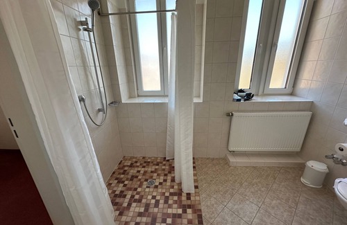 Waischenfeld House | Barrier-free double room - GER House