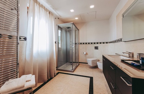 Badia Calavena Bed & Breakfast | Basalt, room with bathroom and balcony.Tranquility,at the foot of the Little Dolomites.