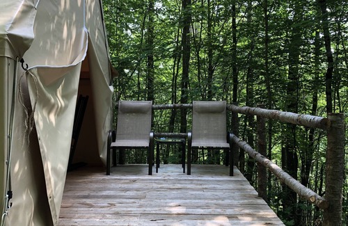 St. Johnsbury RV Rental | Base Camp Glamping @ Hidden Ridge