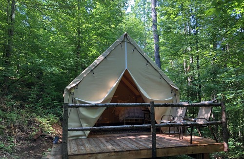 St. Johnsbury RV Rental | Base Camp Glamping @ Hidden Ridge