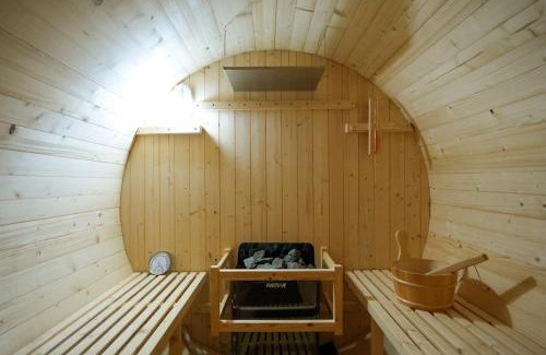 Kinosaki Onsen Hotel | Base House Kinosaki お子様無料でサウナもアクティビティも楽しめる一棟貸し宿Private Japanese Villa Stay with Free Shuttle, Sauna, Activities & Kids Stay Free
