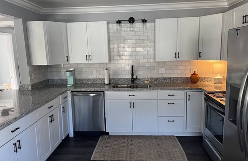 Lookout Valley Neighborhood Association House | Base of Lookout Mountain - 10 minutes to Downtown - 1 mile to The Venue - Patio