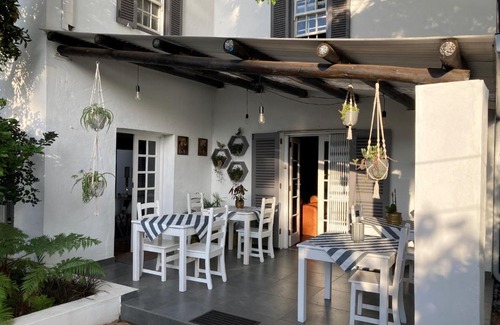 Menlo Park House | Battiss Guest House